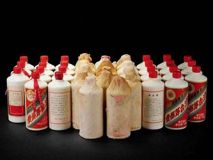 陈场镇日照岚山回收酒价格哪里回收(附近上门回收茅台酒）?